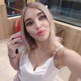 Laura Zucar Lopez avatar icon