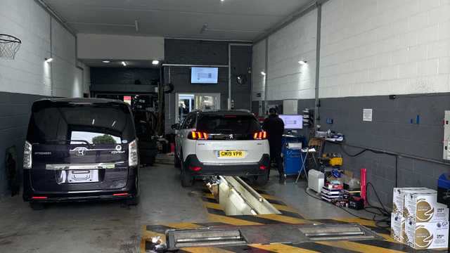Auto Technician