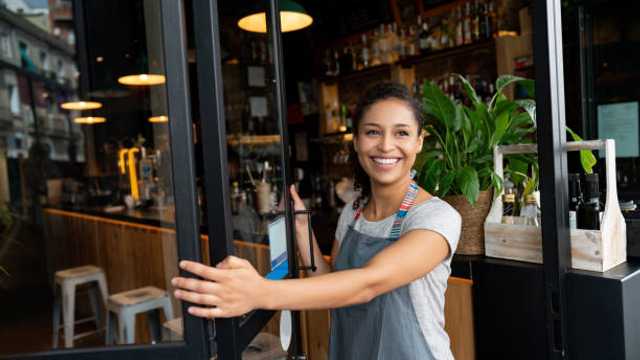 URGENTE, BUSCAMOS PERSONAL HOSTELERIA 30 HORAS, CENTRO