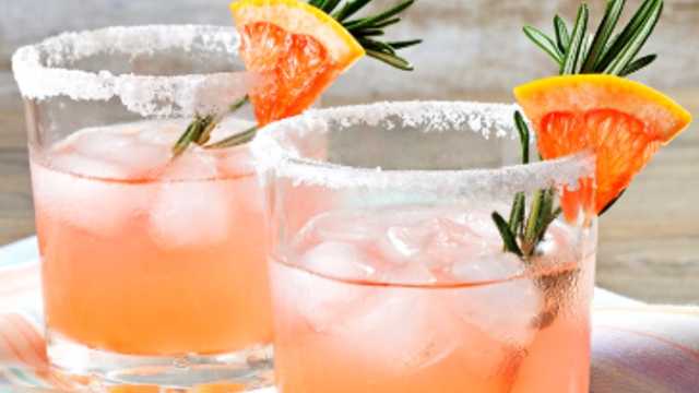 Cocktail Waiter / Waitress