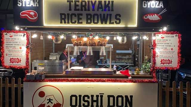 FOH – Oishi Don x Kew Gardens Halloween Light Trail