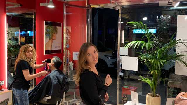 Oficial de Peluquería