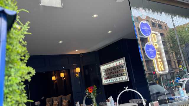 Employed Nail Technician – Nail Station Rental