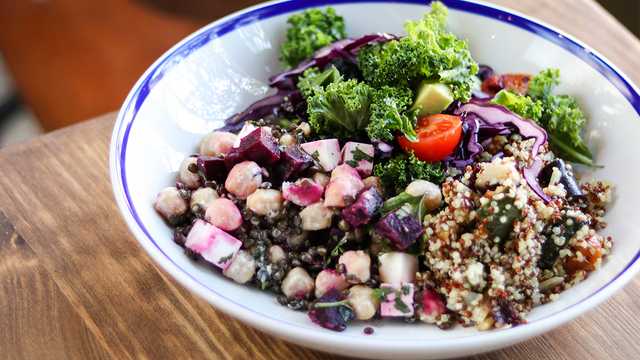 Ayudante/a de Cocina y Friegaplatos