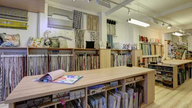 Curtain and Roman blind maker