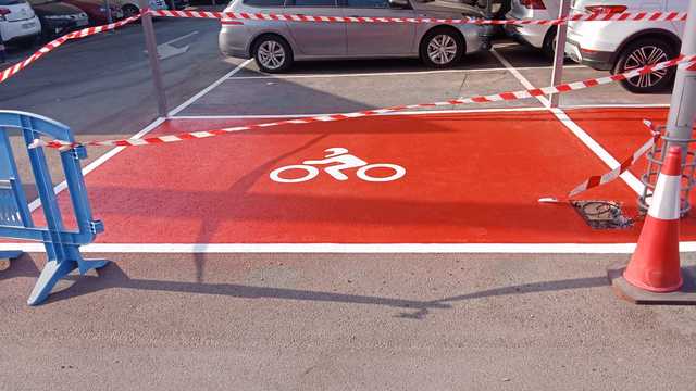 OFICIAL 1ª  (PINTOR DE CARRETERAS)