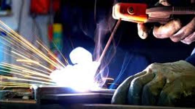 DOCENTE OPERACIONES AUXILIARES DE FABRICACIÓN MECÁNCA