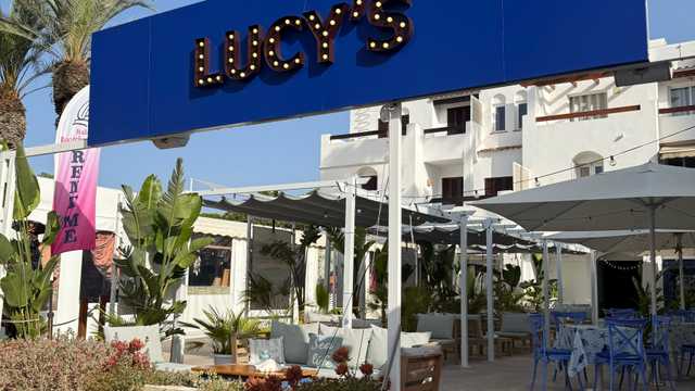 Ayudante/a de Cocina y Friegaplatos