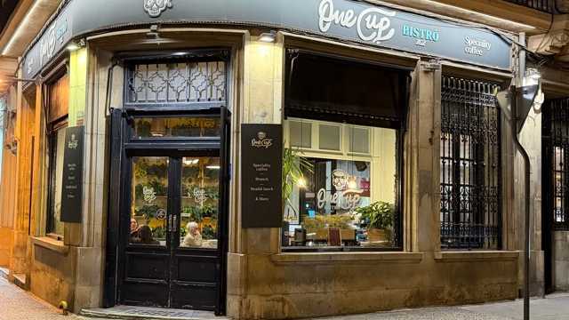 Cocinero/a con conocimientos de pastelería