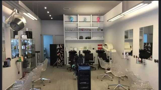 Oficial de Peluquería