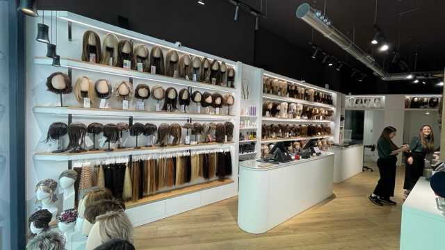 Oficial de peluquería / Hair Stylist