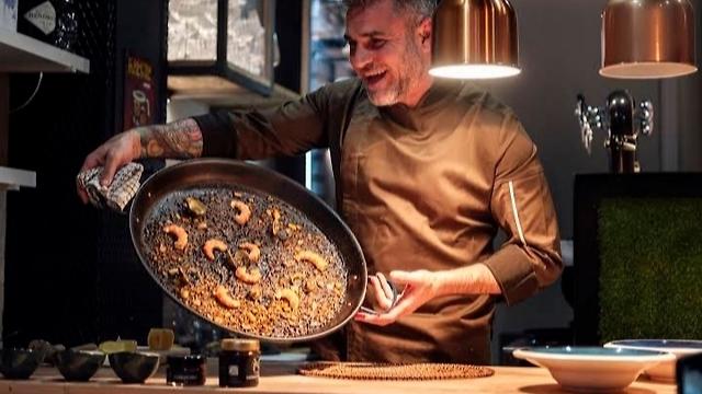 Arrocero/a con chef Michelin · Plaza de la Lealtad