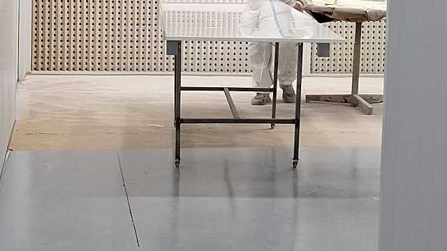 Lijador de madera y metal