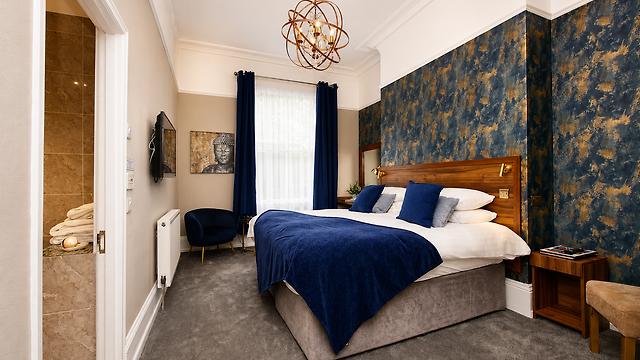 general hotel assistant