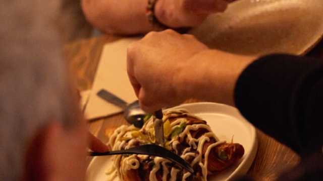 Cocinero/a y Ayudante/a de Cocina