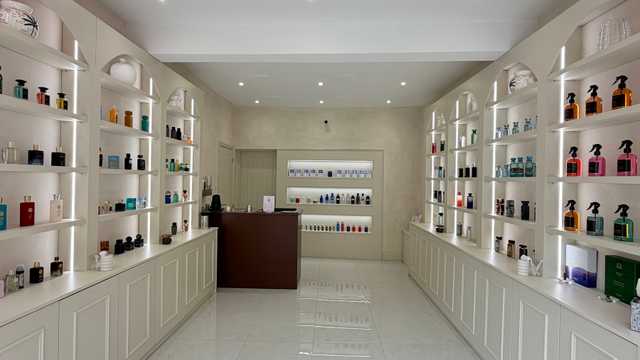 Fragrance Consultant