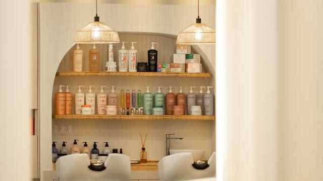 Oficial de Peluquería