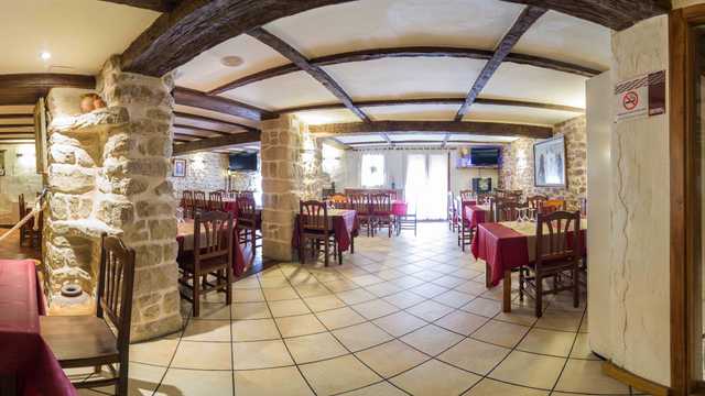 Camarero/a y Cocinero/a