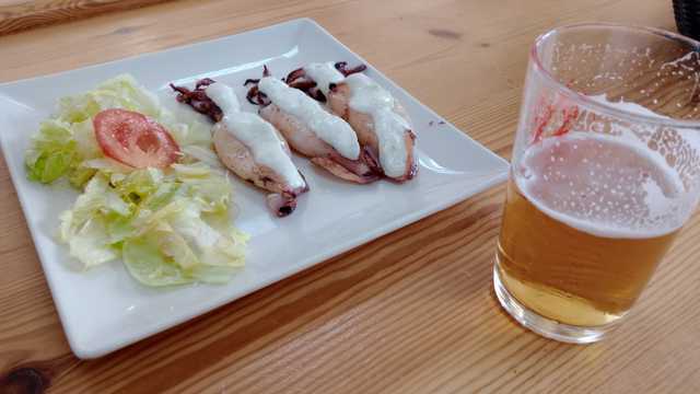 Cocinero/a y Ayudante/a de Cocina