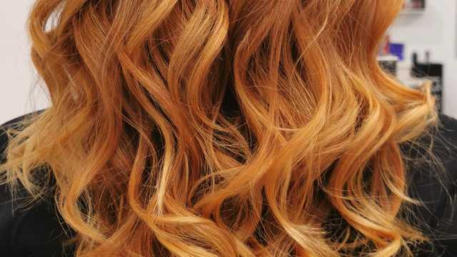 Oficial de Peluquería