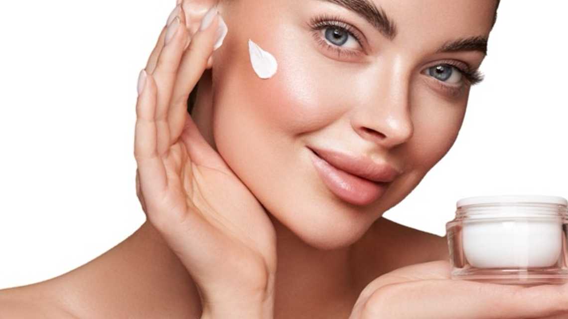 BEAUTY CENTER cover image