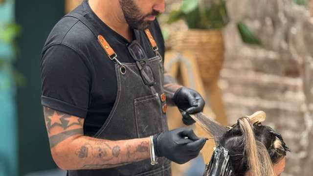 AYUDANTE AVANZADO O ESTILISTA de 1*