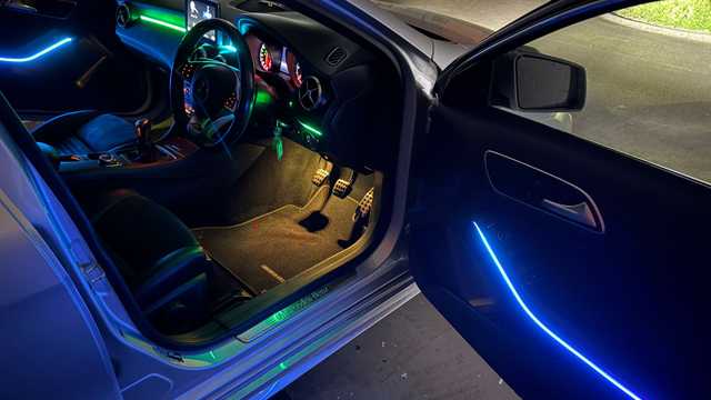 Automotive ambient lighting fitter