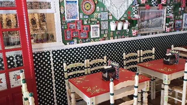Camarero/a y Cocinero/a
