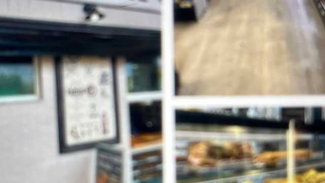 Camarero/a y Ayudante/a de Cocina