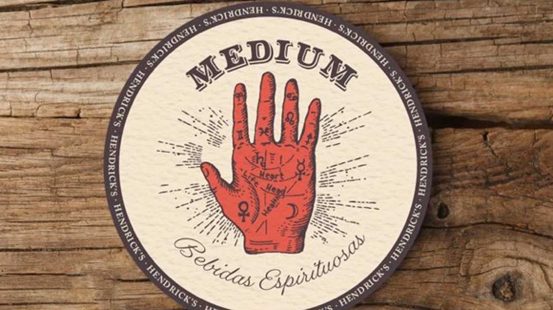 Médium  cover image