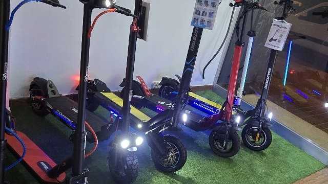 Venta y reparación  de patinetes y bicis