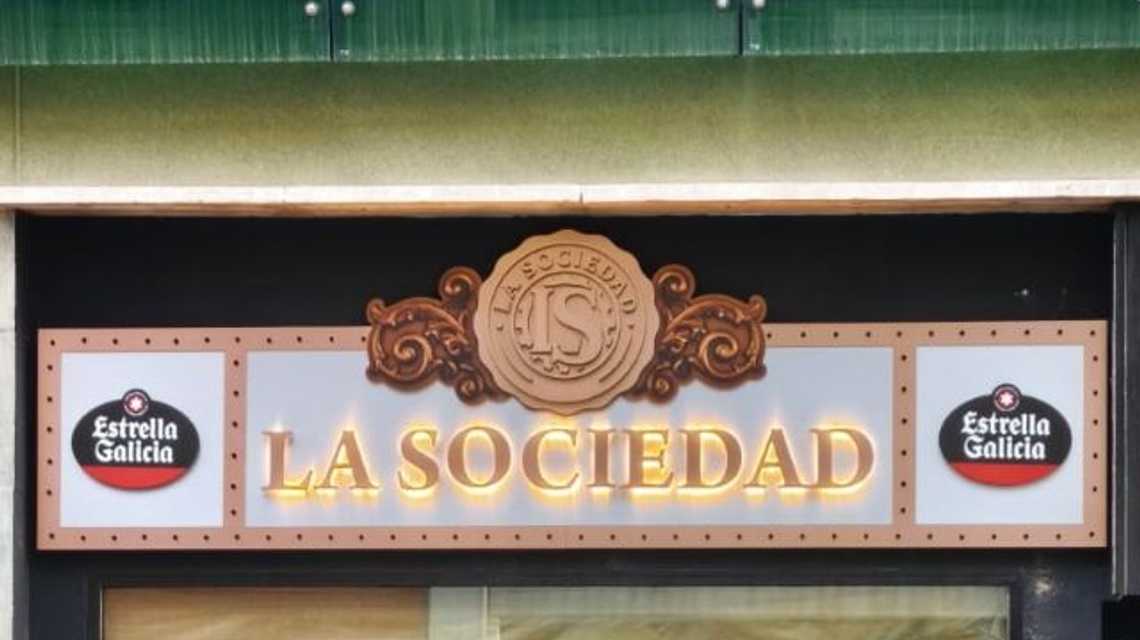 La sociedad cover image