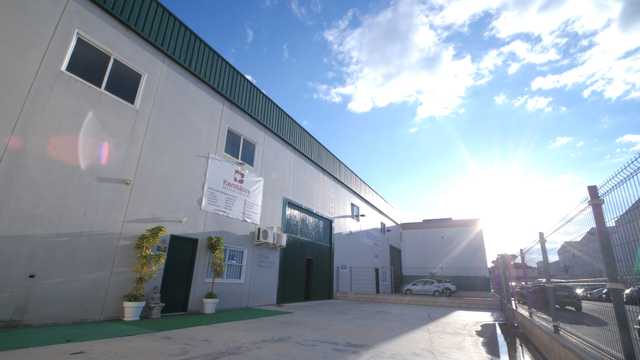 Operario/a de Almacén y Preparación de Pedidos