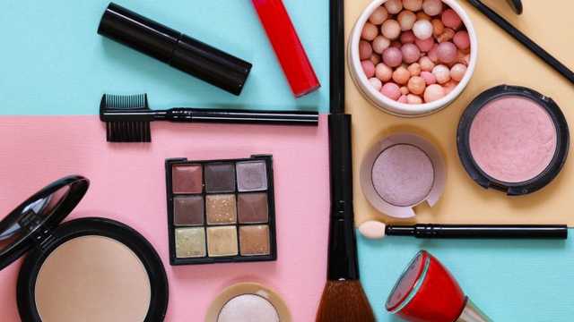 Dependiente/A Fines De Semana Sector Cosmética