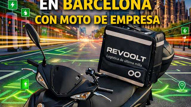Repartidor con moto de empresa -Barcelona