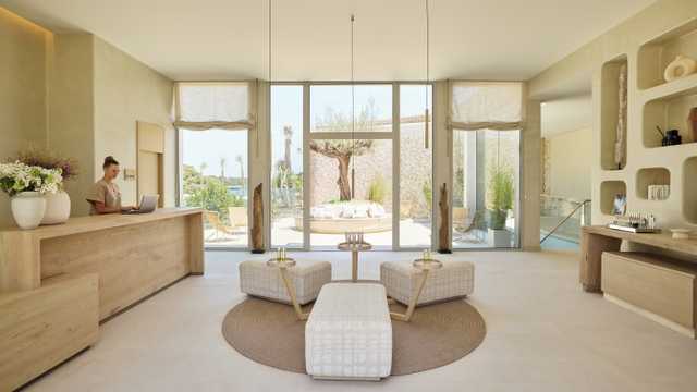 Spa Receptionist