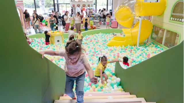 Indoor Playground - Store Manager