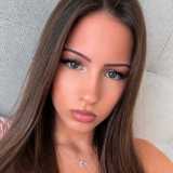 Chloe H. avatar icon