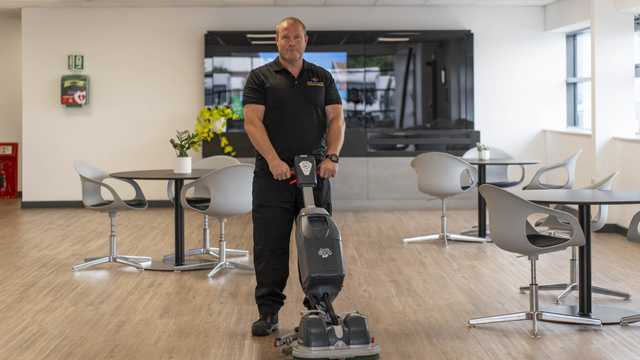 Commercial Cleaner