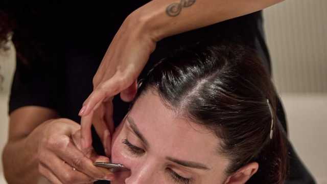 Esteticista / Terapeuta · Facial y Corporal