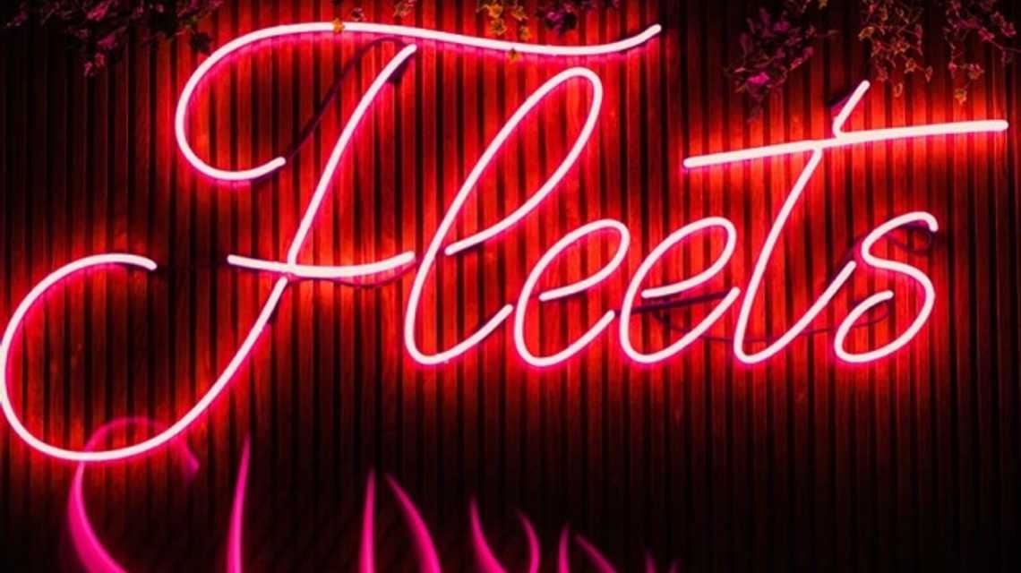 Urban Pubs and Bars cover image