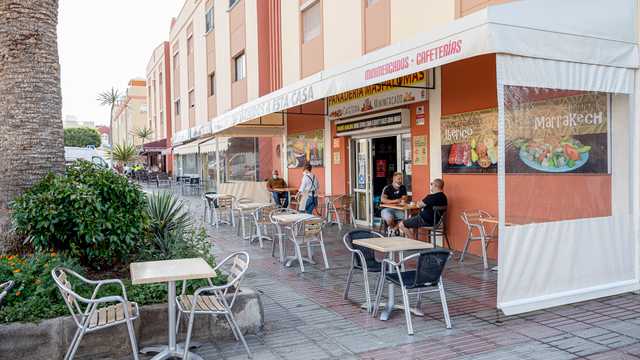 Ayudante/a de Cafetería