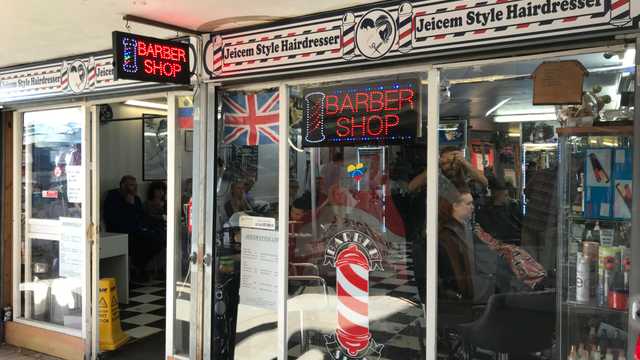 Barber / Hairdresser