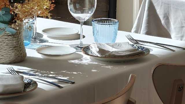 Ayudante de Camarero/a