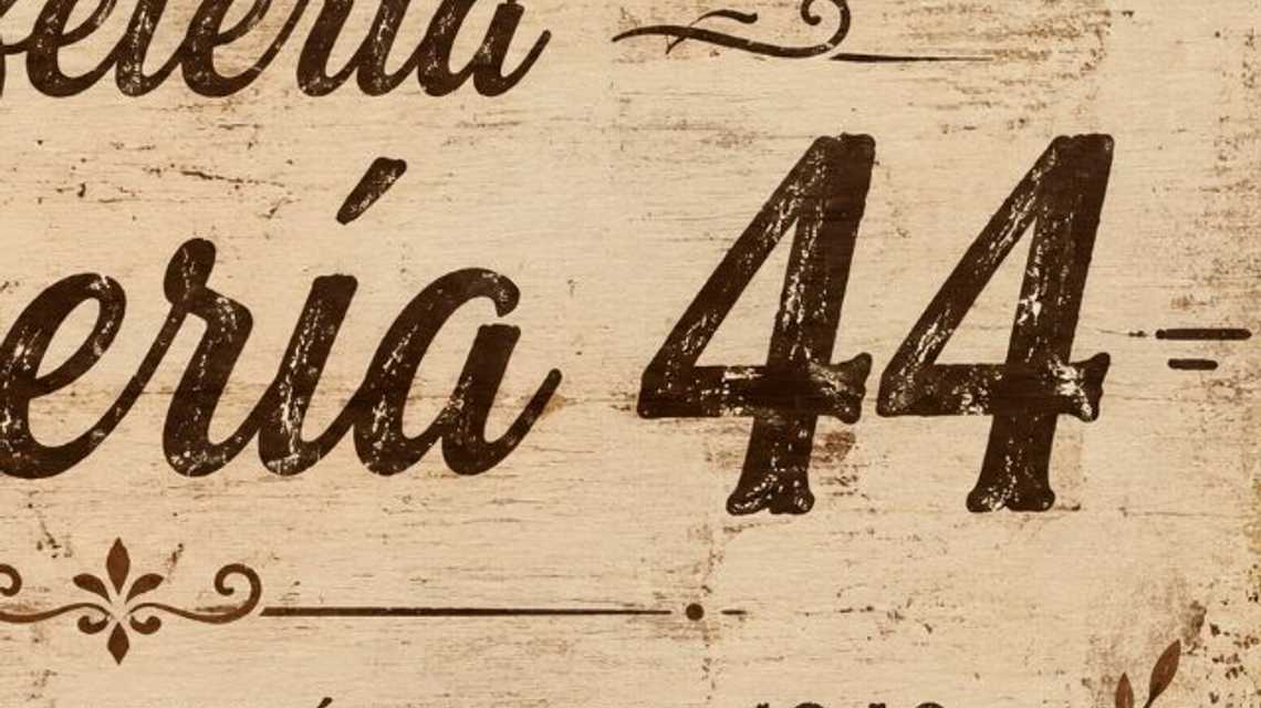 Cafetería churrería44  cover image
