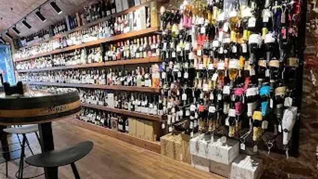 Camarero/a y Dependiente/a