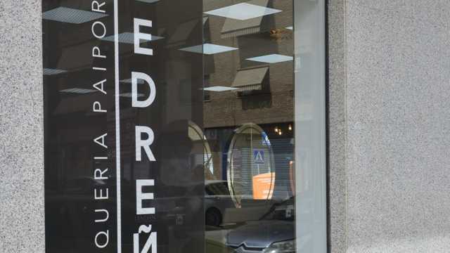 Oficial de Peluquería