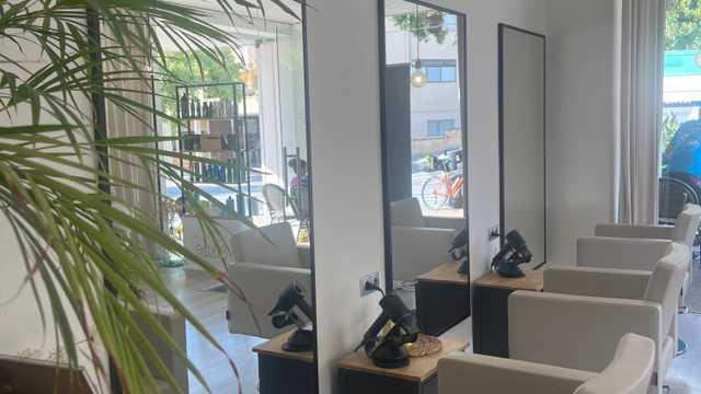 Esteticista ,manicurista