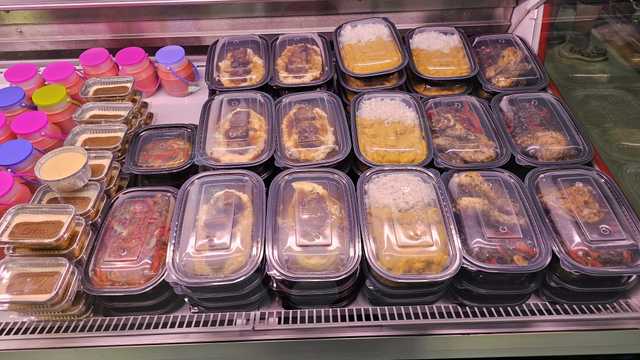 Ayudante/a cocina y friegaplatos