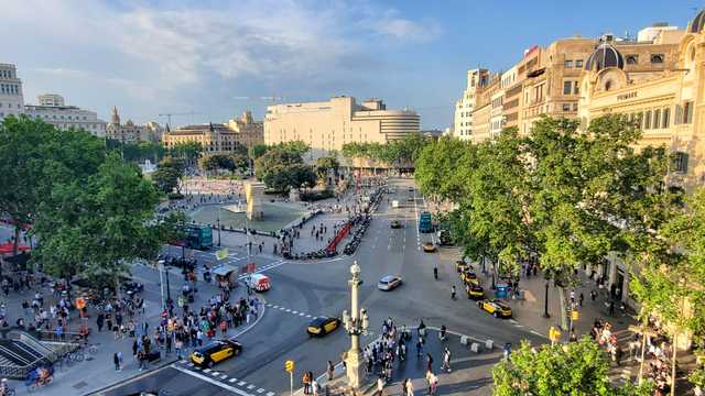 RECEPCIONISTA HOTEL TARDES Y NOCHE